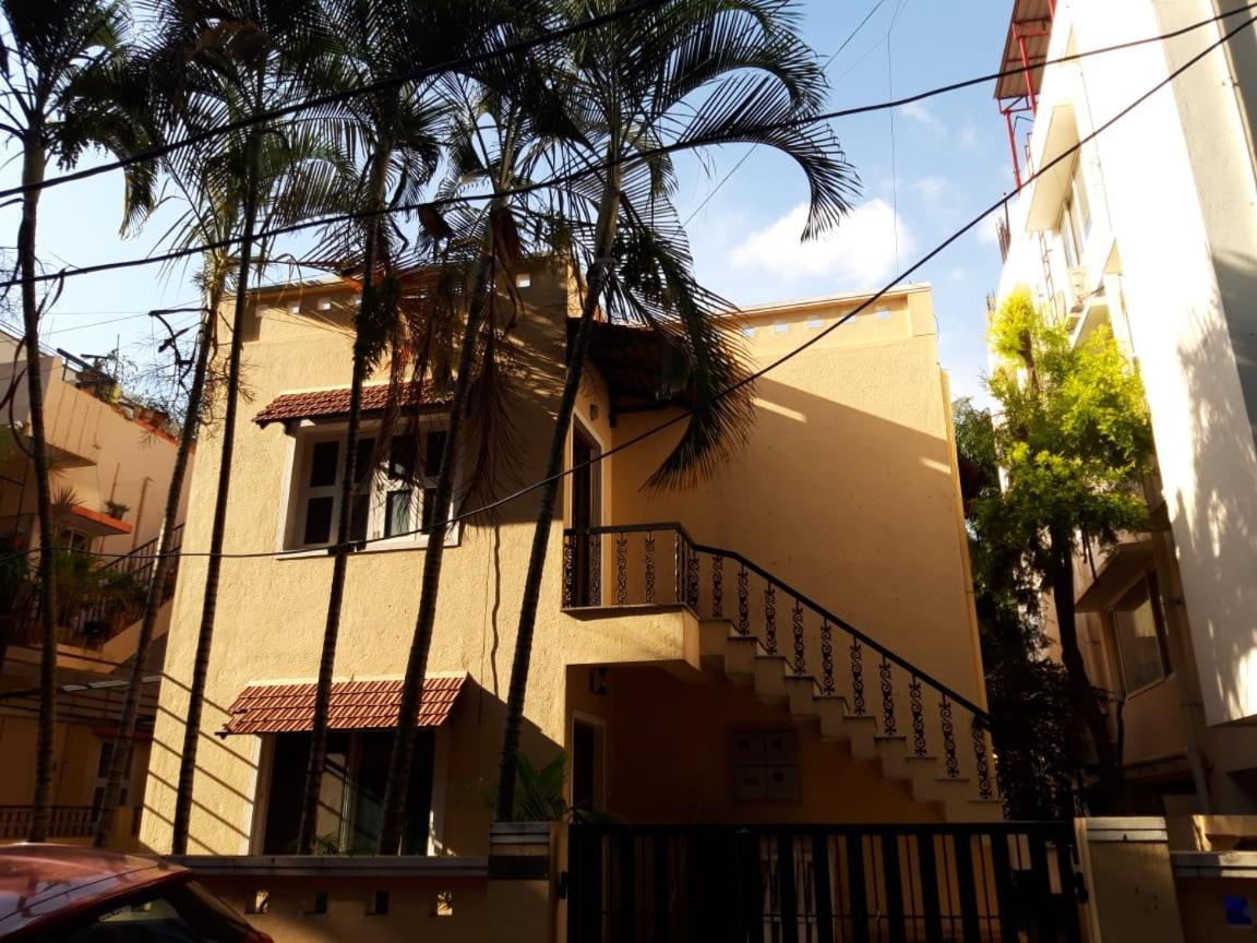 The Hood Hostel Bangalore Exterior foto